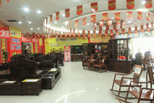 大型紅木家具工廠直銷震撼來(lái)襲 驚喜不止一點(diǎn)點(diǎn),現(xiàn)場(chǎng)更有......